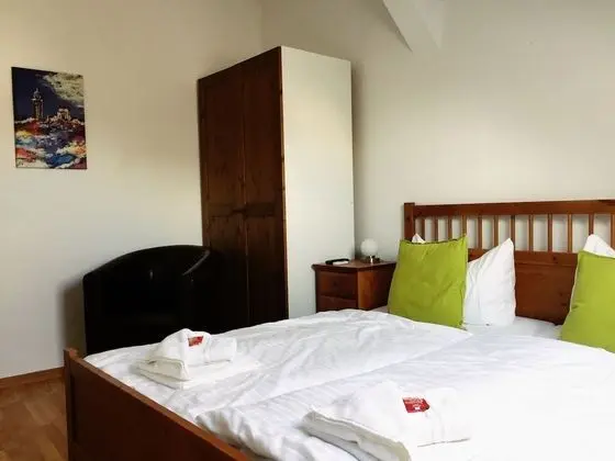 Family Tek Büyük Yataklı Oda, 3 Yatak Odası, Sigara İçilmez, Ortak Banyo