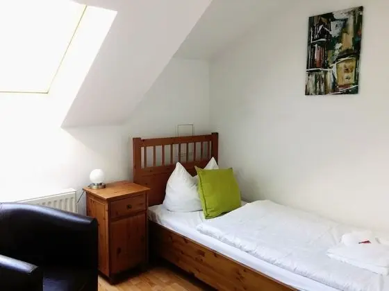 Family Tek Büyük Yataklı Oda, 3 Yatak Odası, Sigara İçilmez, Ortak Banyo