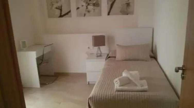 Tek Kişilik Oda, Ortak Banyo