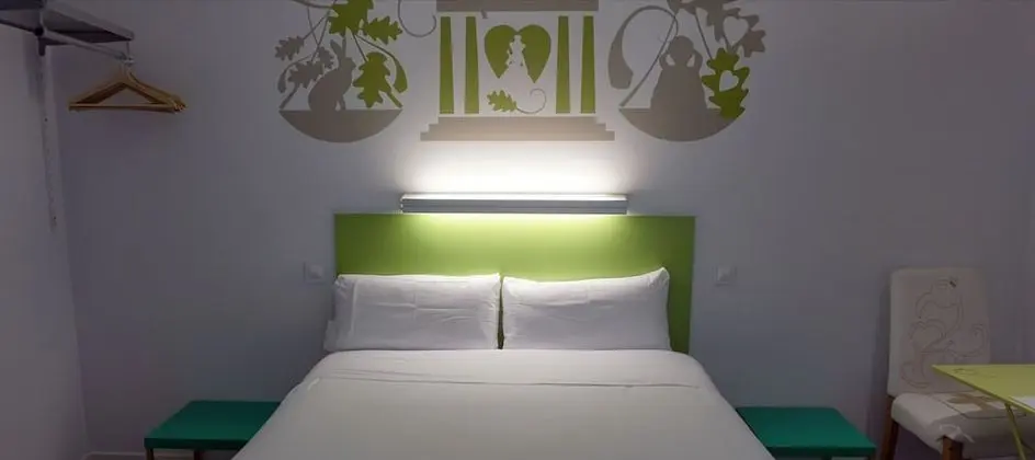 Tek Büyük Yataklı Oda