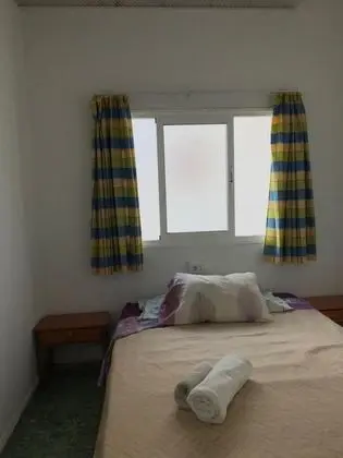 Tek Büyük Yataklı Oda, Ortak Banyo