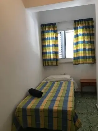 Tek Kişilik Oda, Ortak Banyo