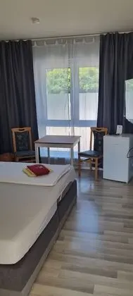 Basic Tek Büyük veya İki Ayrı Yataklı Oda, 2 Tek Kişilik Yatak
