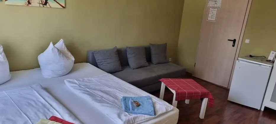 Basic Tek Büyük veya İki Ayrı Yataklı Oda, 2 Tek Kişilik Yatak