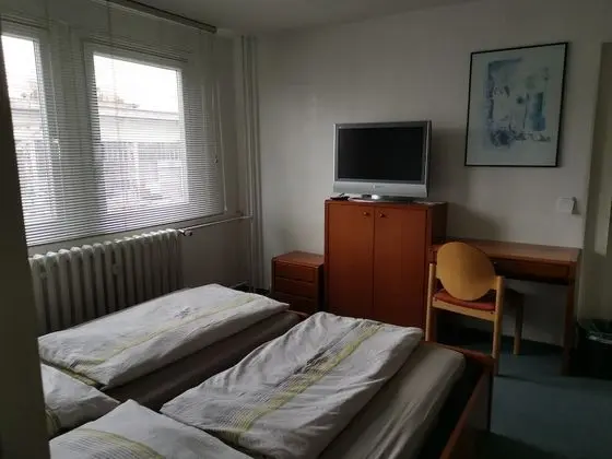 Basic Süit, Ortak Banyo