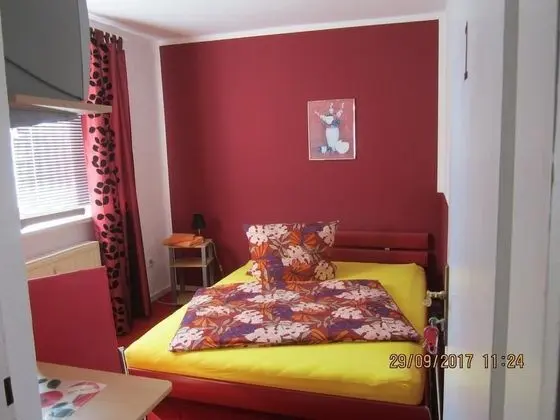 Tek Büyük Yataklı Oda, Ortak Banyo