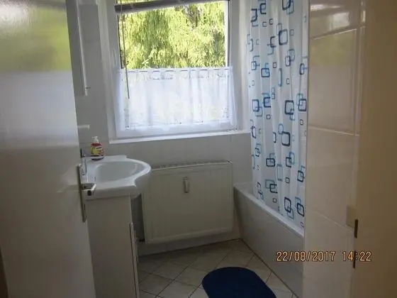 Tek Kişilik Oda, Ortak Banyo
