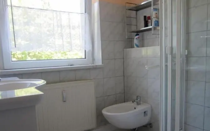 Tek Kişilik Oda, Ortak Banyo