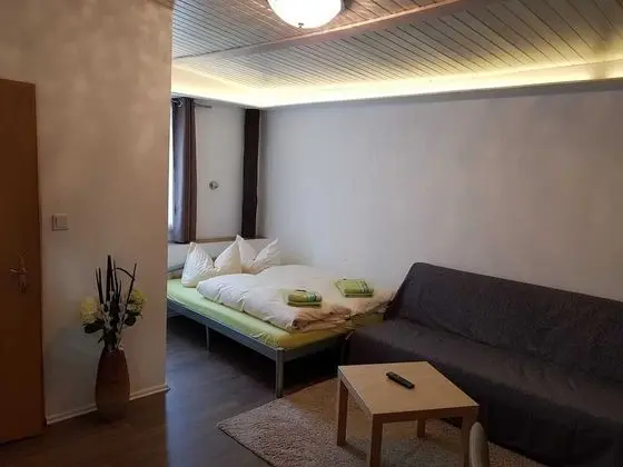 Tek Büyük Yataklı Oda