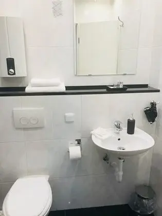 Üç Kişilik Oda, 3 Tek Kişilik Yatak, Sigara İçilmez