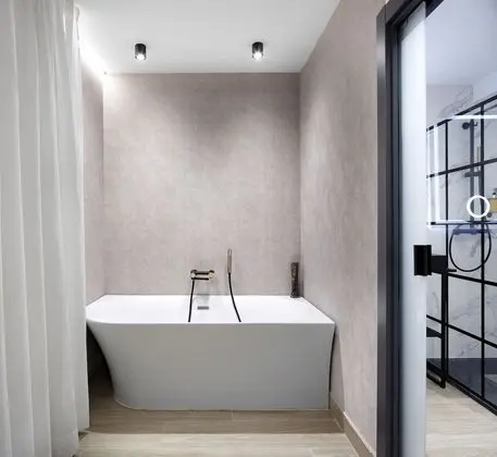 Luxury Tek Büyük Yataklı Oda (Lydie)