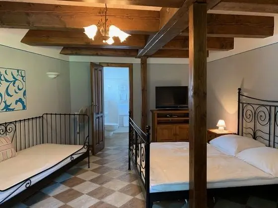 Standard Tek Büyük Yataklı Oda