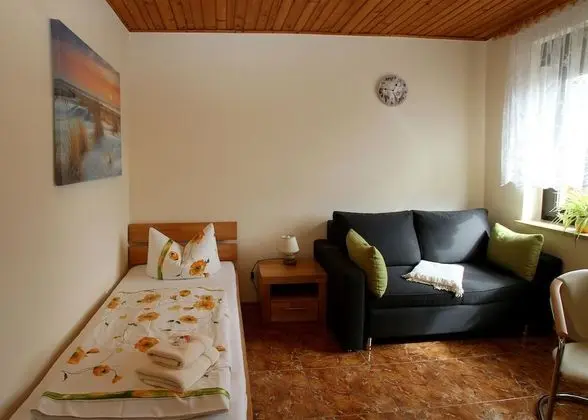 Tek Kişilik Oda, Özel Banyo, Bahçe Manzaralı