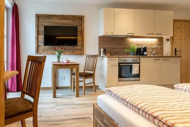 Comfort Büyük Yataklı Tek Kişilik Oda