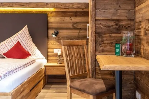 Comfort Büyük Yataklı Tek Kişilik Oda