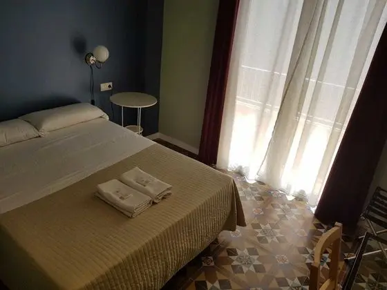Tek Büyük Yataklı Oda (Exterior)