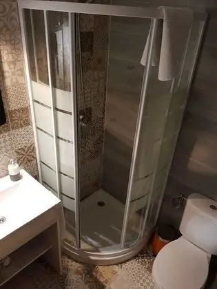 Tek Büyük Yataklı Oda (Interior)