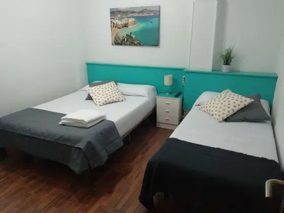 1 Çift Kişilik Veya 2 Tek Kişilik Yatak With Shared Bathroom
