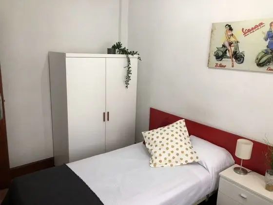 Tek Kişilik Oda, Ortak Banyo