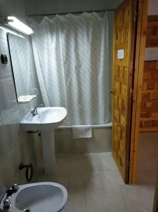 Tek Büyük Yataklı Oda, Balkon, Tepe Manzaralı