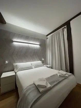 Basic Tek Büyük Yataklı Oda