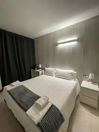 Basic Tek Büyük Yataklı Oda