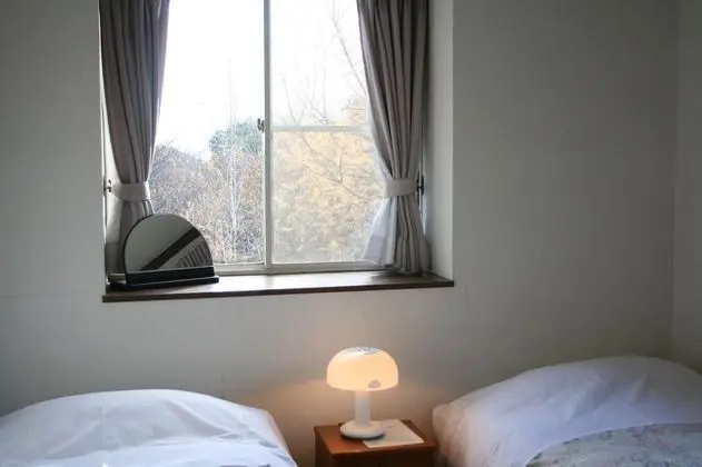 İki Ayrı Yataklı Oda, Ortak Banyo (with 1 Extra Bed)