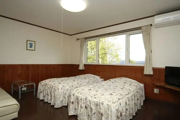 İki Ayrı Yataklı Oda, Sigara İçilmez, Ortak Banyo (Shared Toilet)