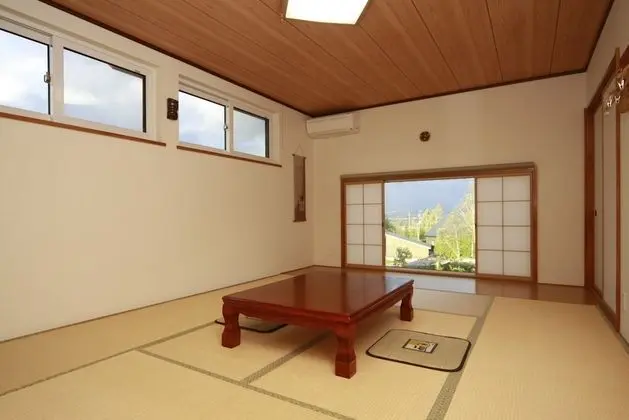 Traditional Oda, Sigara İçilmez, Ortak Banyo (JPN Style Room, Shared Toilet)