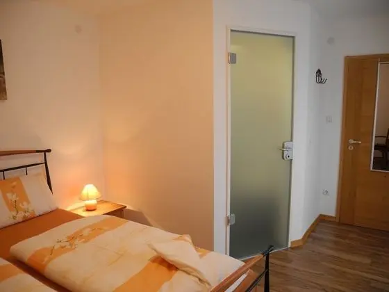 Tek Büyük Yataklı Oda, Balkon