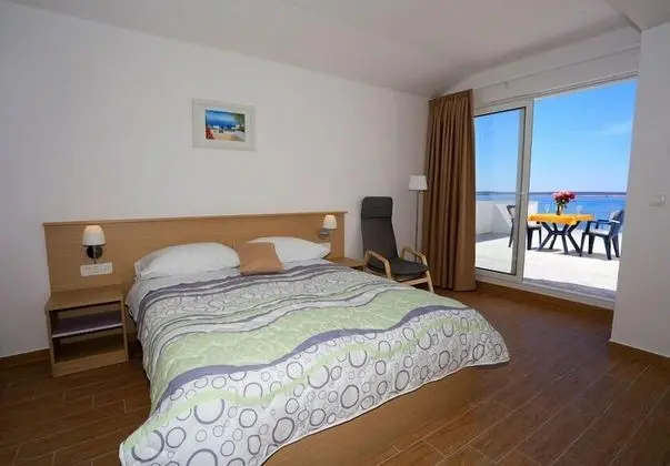 Tek Büyük Yataklı Oda, Balkon, Deniz Manzaralı