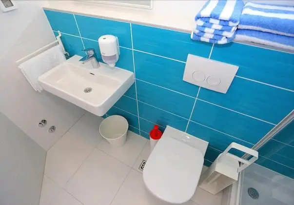 Tek Büyük Yataklı Oda, Balkon, Deniz Manzaralı