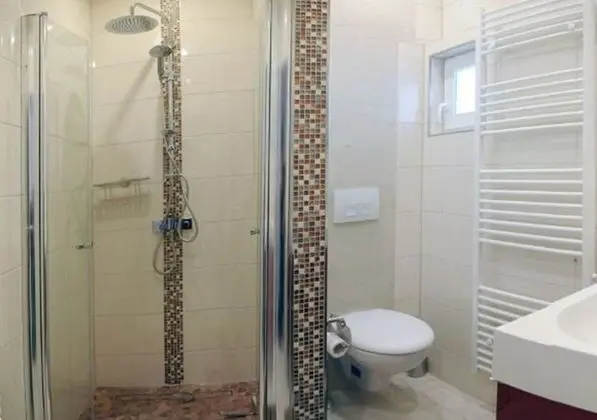 Basic Tek Büyük Yataklı Oda