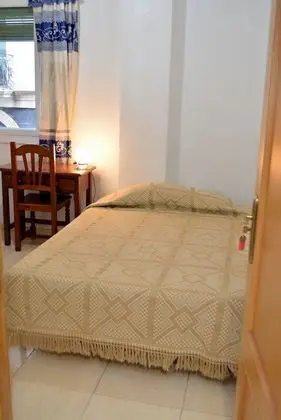 Tek Büyük Yataklı Oda, Ortak Banyo