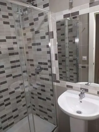 INDIVIDUAL BAÑO PRIVADO