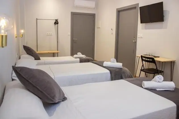 City Üç Kişilik Oda