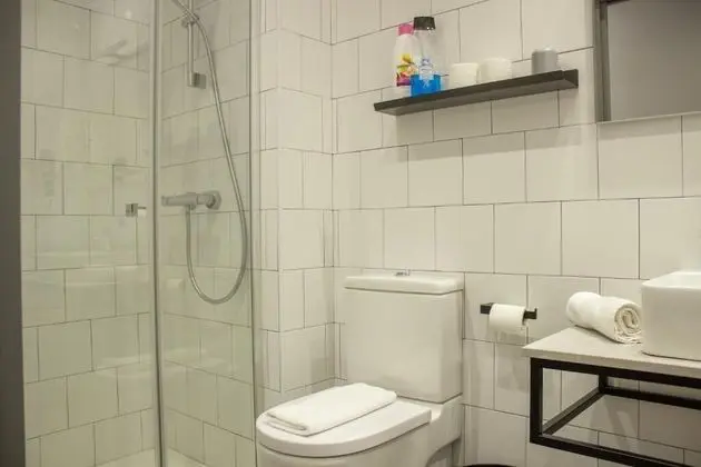 City Üç Kişilik Oda