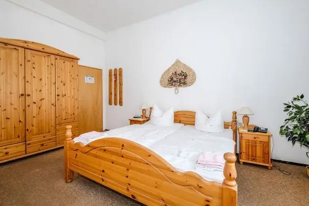 Tek Büyük Yataklı Oda