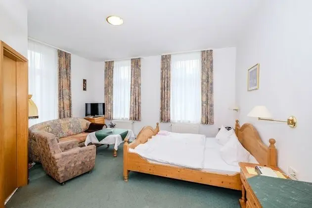 Tek Büyük Yataklı Oda