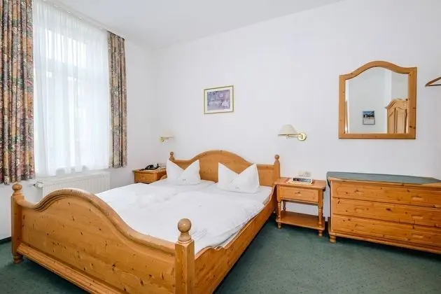 Tek Büyük Yataklı Oda