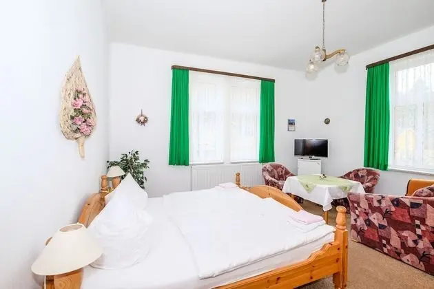 Tek Büyük Yataklı Oda