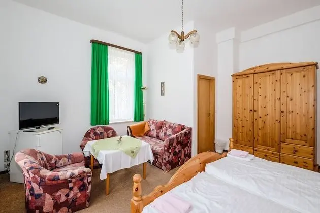 Tek Büyük Yataklı Oda