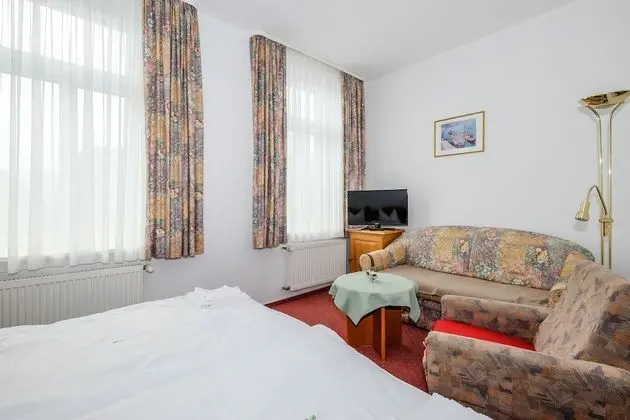 Tek Büyük Yataklı Oda