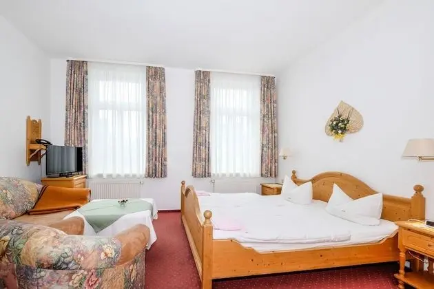 Tek Büyük Yataklı Oda