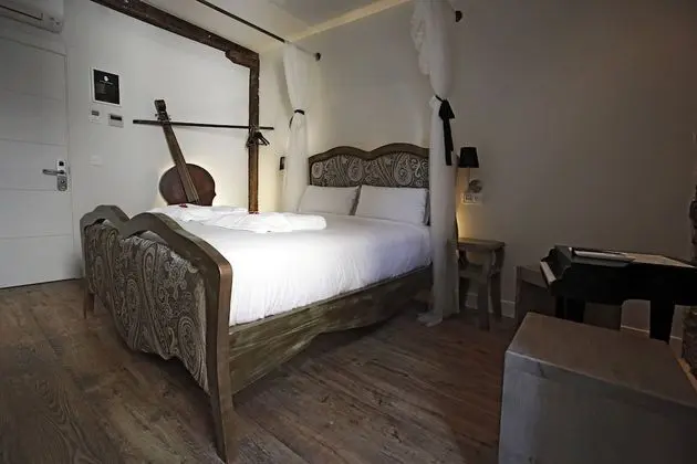 Deluxe Tek Büyük Yataklı Oda, 1 Büyük (Queen) Boy Yatak