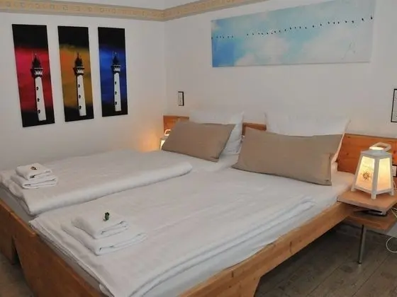 Tek Büyük veya İki Ayrı Yataklı Oda, Banyolu/Duşlu (Standard 2-Bettzimmer)