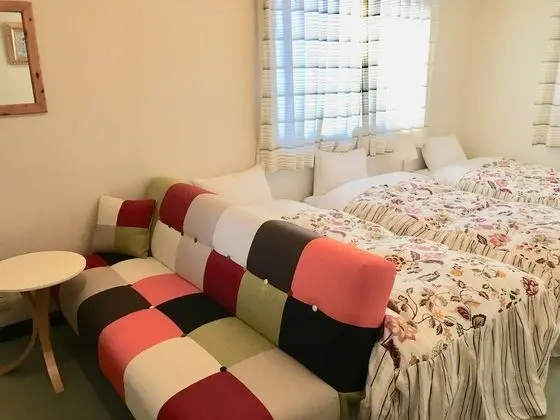Üç Kişilik Oda, Ortak Banyo