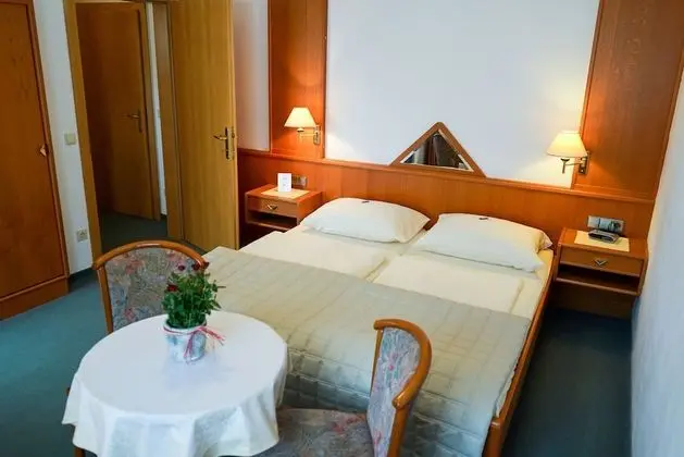 Tek Büyük Yataklı Oda, Balkon