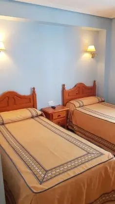 Standard Üç Kişilik Oda, 3 Tek Kişilik Yatak