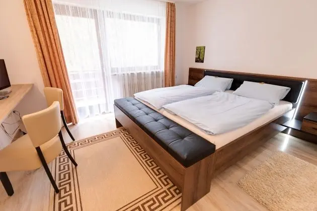 Tek Büyük Yataklı Oda, 1 Büyük (Queen) Boy Yatak